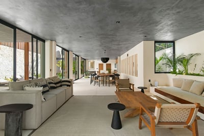 Luxury Villa Photo #16