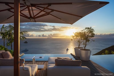 Luxury Villa Photo #14