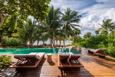 Luxury Villa Photo #4