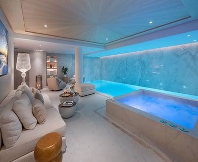 Luxury Villa Photo #10