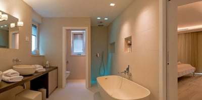 Luxury Villa Photo #31