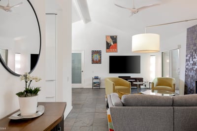 Luxury Villa Photo #36