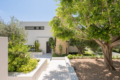 Luxury Villa Photo #17