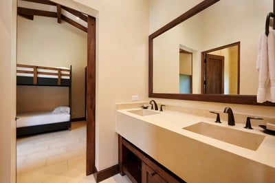 Luxury Villa Photo #15
