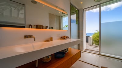 Luxury Villa Photo #40