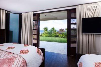 Luxury Villa Photo #31