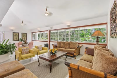 Luxury Villa Photo #15