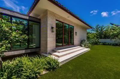 Luxury Villa Photo #6