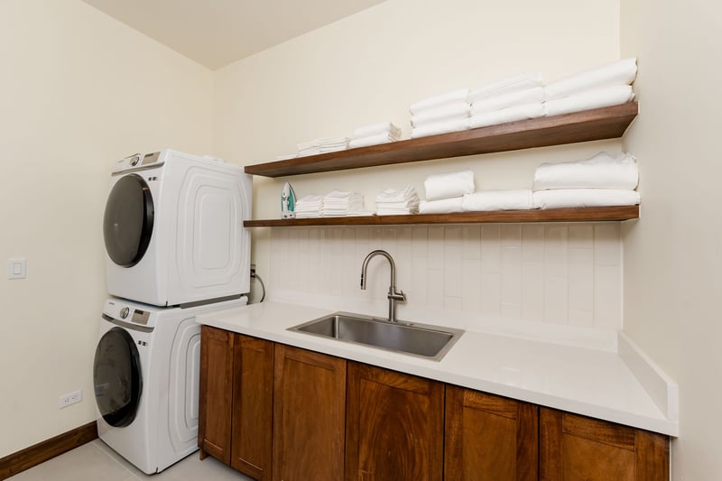 Casa Orquidea | 6 Paseo Miraflores