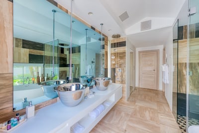 Luxury Villa Photo #37