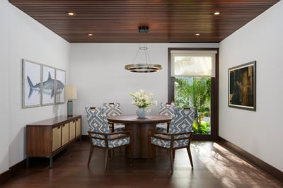 Luxury Villa Photo #17