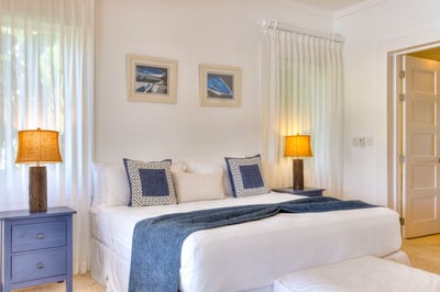 Luxury Villa Photo #29