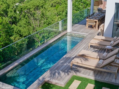 Luxury Villa Photo #3