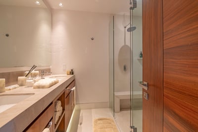 Luxury Villa Photo #32