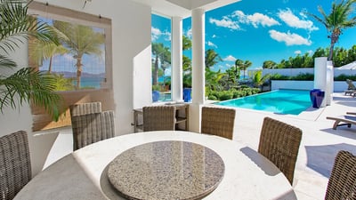 Luxury Villa Photo #35