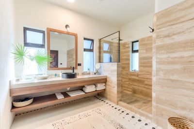 Luxury Villa Photo #30