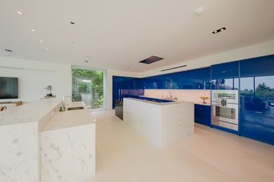 Luxury Villa Photo #23