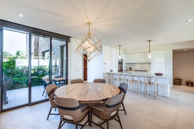 Luxury Villa Photo #12