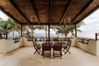 Luxury Villa Photo #16