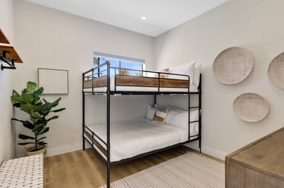 Queen bunks available for additional sleeping arrangements