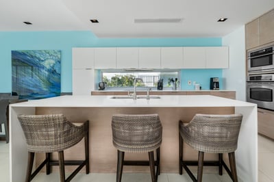 Luxury Villa Photo #25