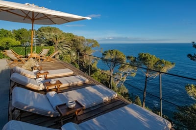 Luxury Villa Photo #5