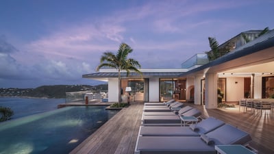 Luxury Villa Photo #18