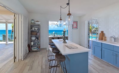 Luxury Villa Photo #4