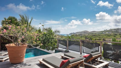 Pool & Terrace: Nice pool, outdoor table for eight people with gas barbecue, deckchairs.&nbsp;