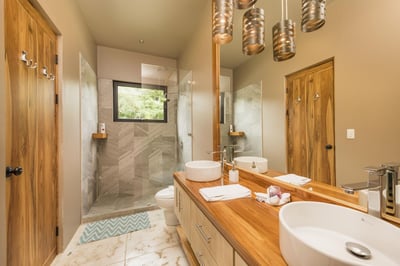 Luxury Villa Photo #15