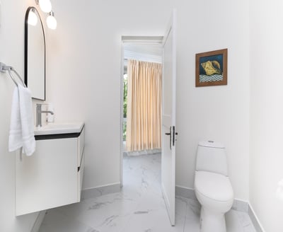 Luxury Villa Photo #38