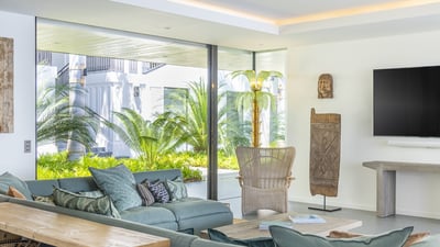 Luxury Villa Photo #28