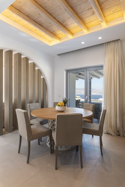 Luxury Villa Photo #22