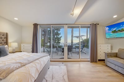 Luxury Villa Photo #39