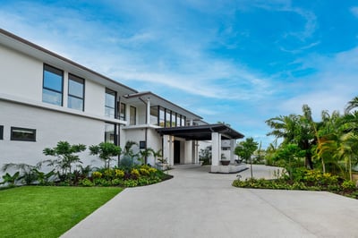 Luxury Villa Photo #23