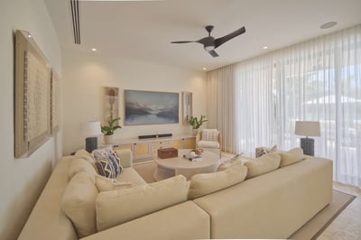 Luxury Villa Photo #17