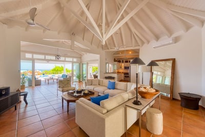 Luxury Villa Photo #21