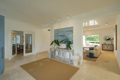 Arrecife 39 - Spacious 5BR villa near beach & golf
