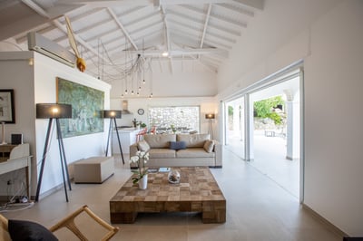 Luxury Villa Photo #14