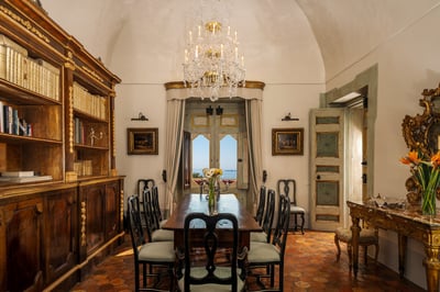 Luxury Villa Photo #9