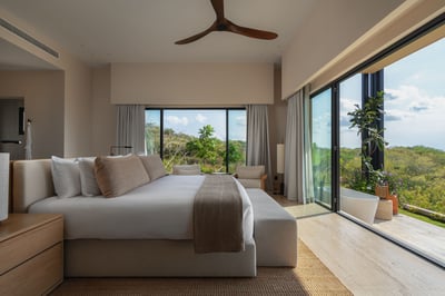 Luxury Villa Photo #24