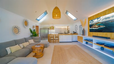 Luxury Villa Photo #22