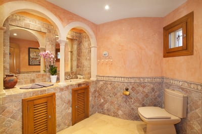Luxury Villa Photo #12