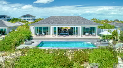 Luxury Villa Photo #3