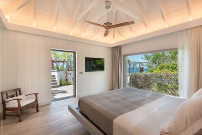 Luxury Villa Photo #27