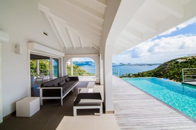 Luxury Villa Photo #4