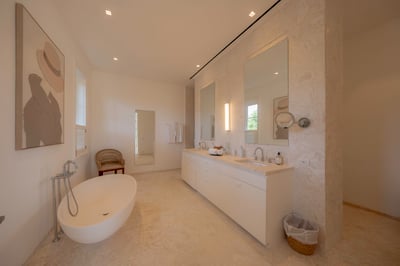 Luxury Villa Photo #68