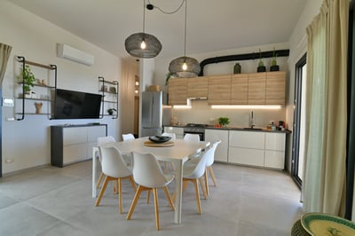 Luxury Villa Photo #13