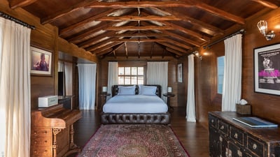 Luxury Villa Photo #28