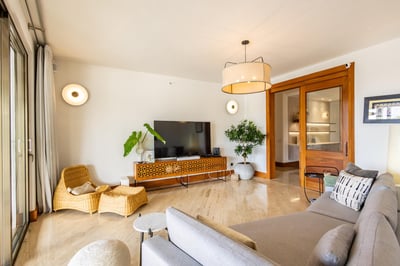 Luxury Villa Photo #12